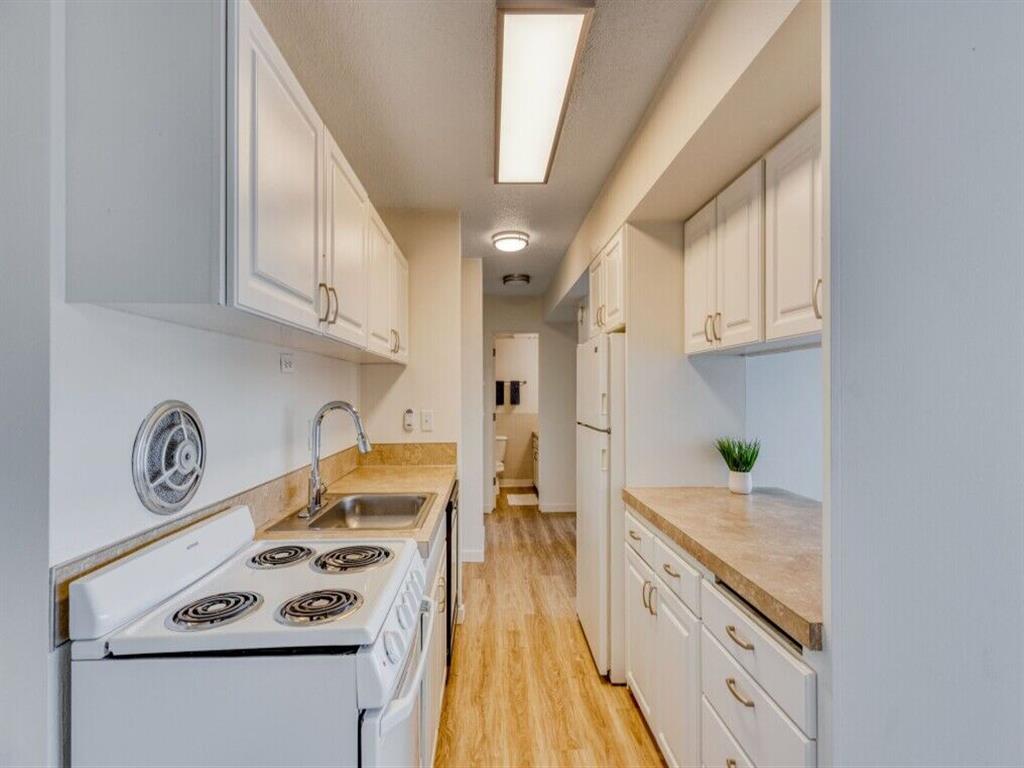 Photos and Video of Irvington Apartments in Portland, OR